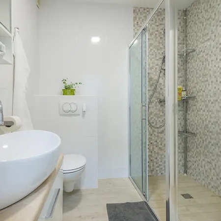 Oasis Apartment