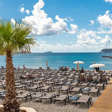 Oasis * Ντουμπρόβνικ